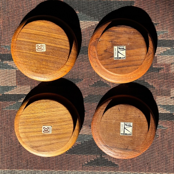 4 Teak Stacking Coasters - Picture 5 of 10
